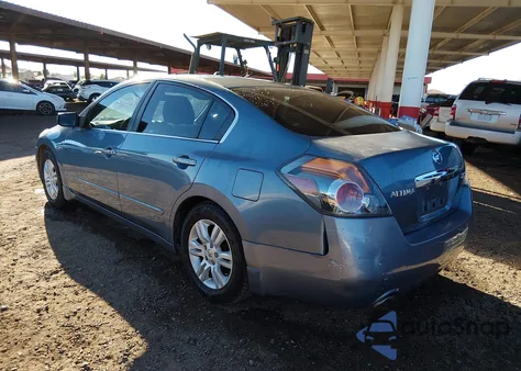 2011 Nissan Altima 2.5 S z USA, uszkodzony, nr VIN 1N4AL2AP9BN447635